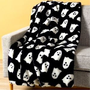 ✨👻VIRAL TIKTOK GHOST BLANKET✨👻